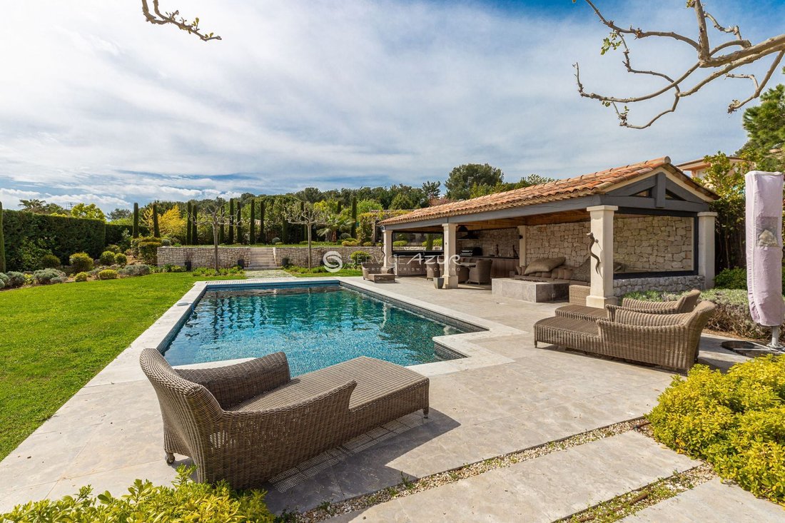 Villa in Mougins, Provence-Alpes-Côte d'Azur, France 3 - 18645033