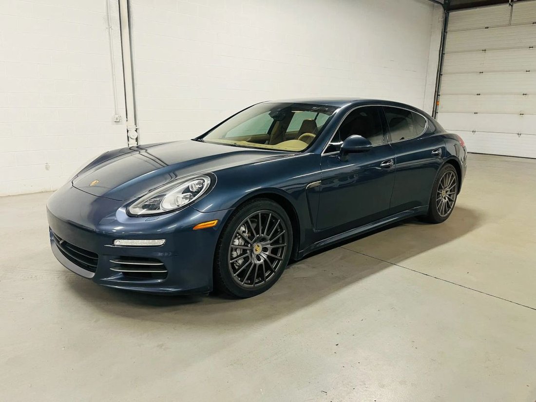 Sedan in Addison, IL, United States 2 - 18647882