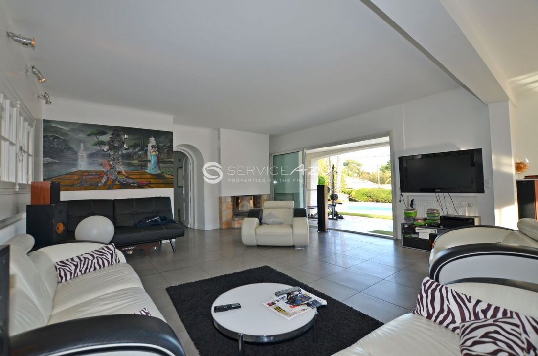 Villa in Mougins, Provence-Alpes-Côte d'Azur, France 4 - 18645121