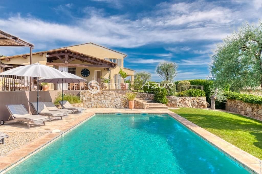 Villa in Valbonne, Provence-Alpes-Côte d'Azur, France 1 - 18645117