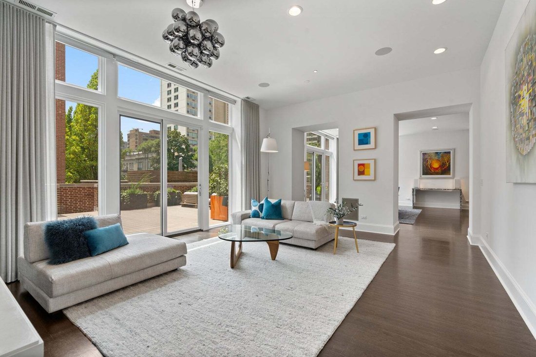 Condo in Chicago, Illinois, United States 3 - 18642302