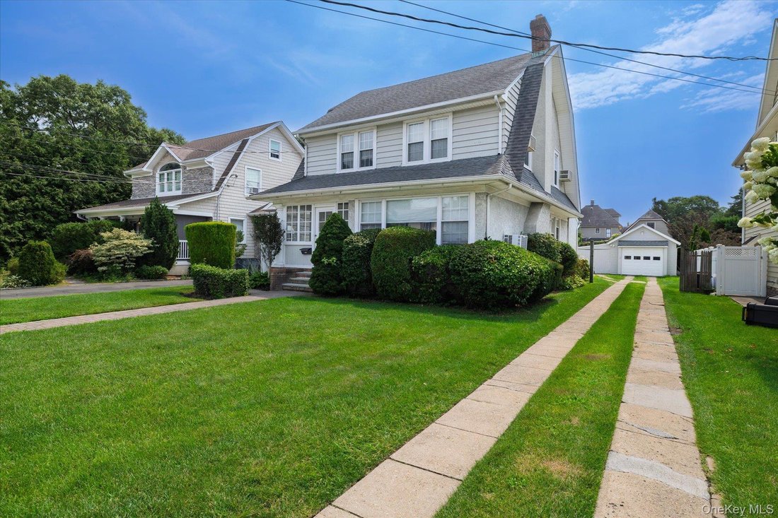 Rockville Centre, New York, United States 2 - 18646963