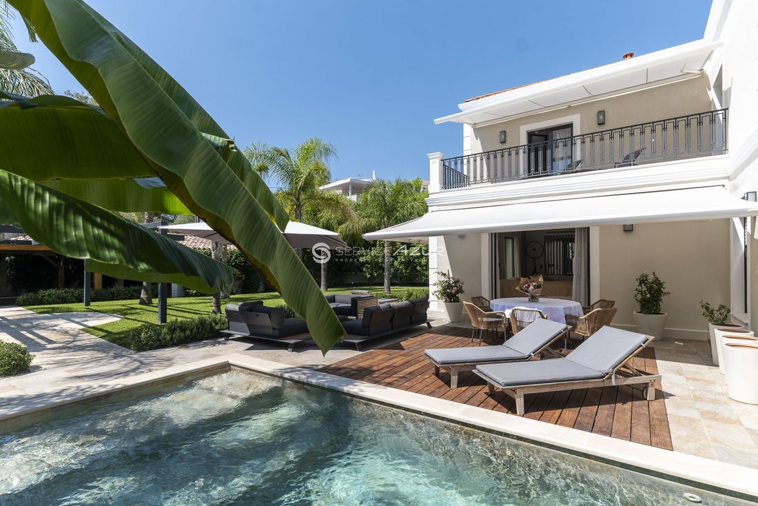 Villa in Vieille Ville, Antibes, France 3 - 18645102
