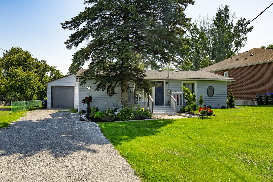 House in Innisfil, Ontario, Canada 1 - 18608914