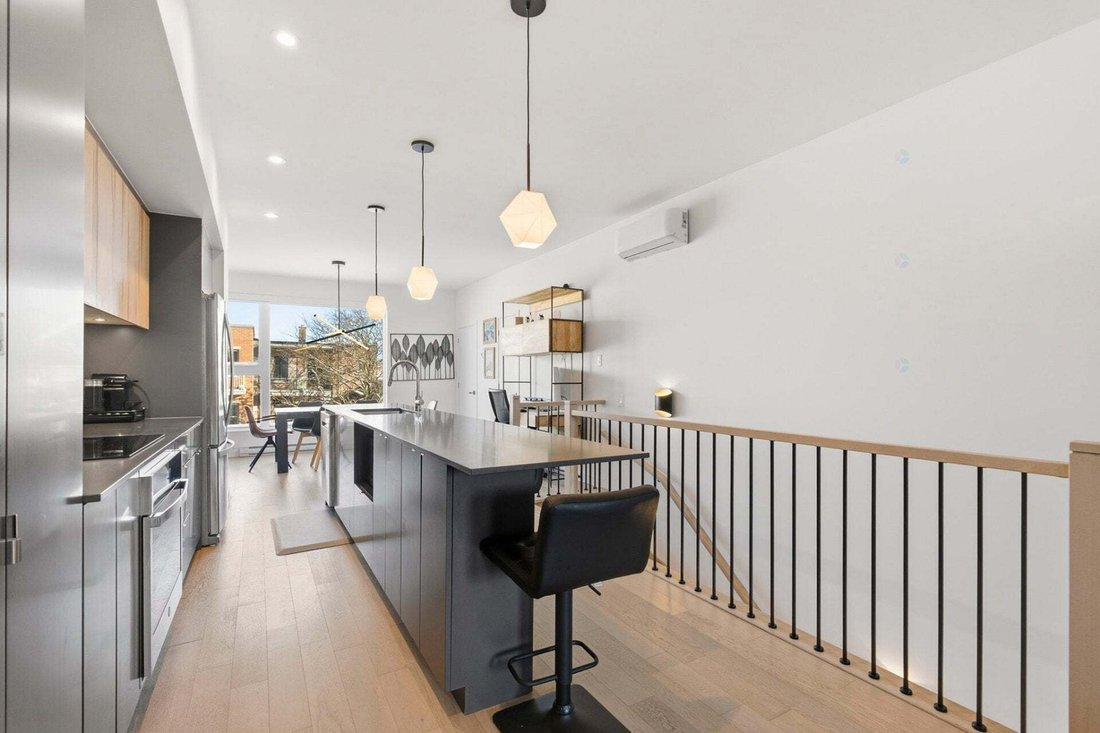 Condo in Montréal, Quebec, Canada 3 - 18643963