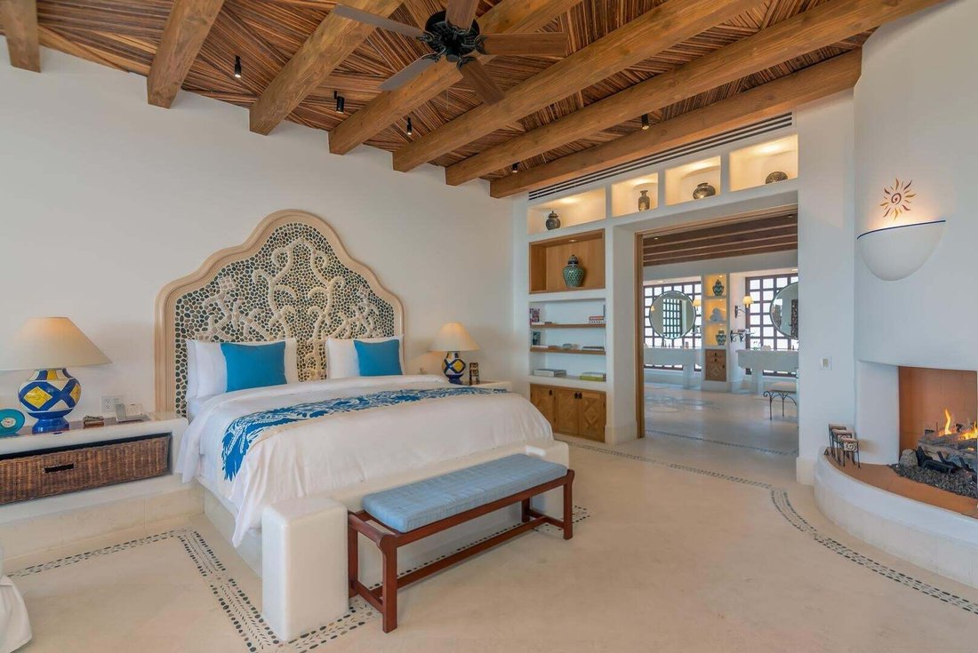 Condo in Cabo San Lucas, Baja California Sur, Mexico 2 - 18643099