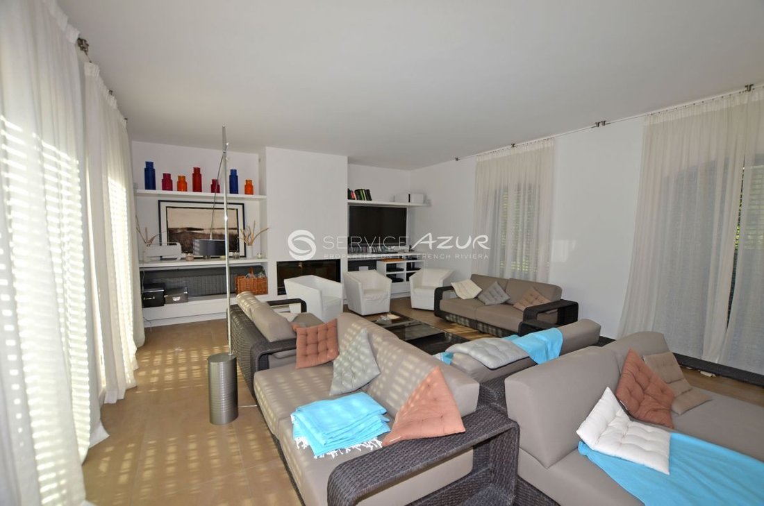 Villa in Vieille Ville, Antibes, France 3 - 18644515