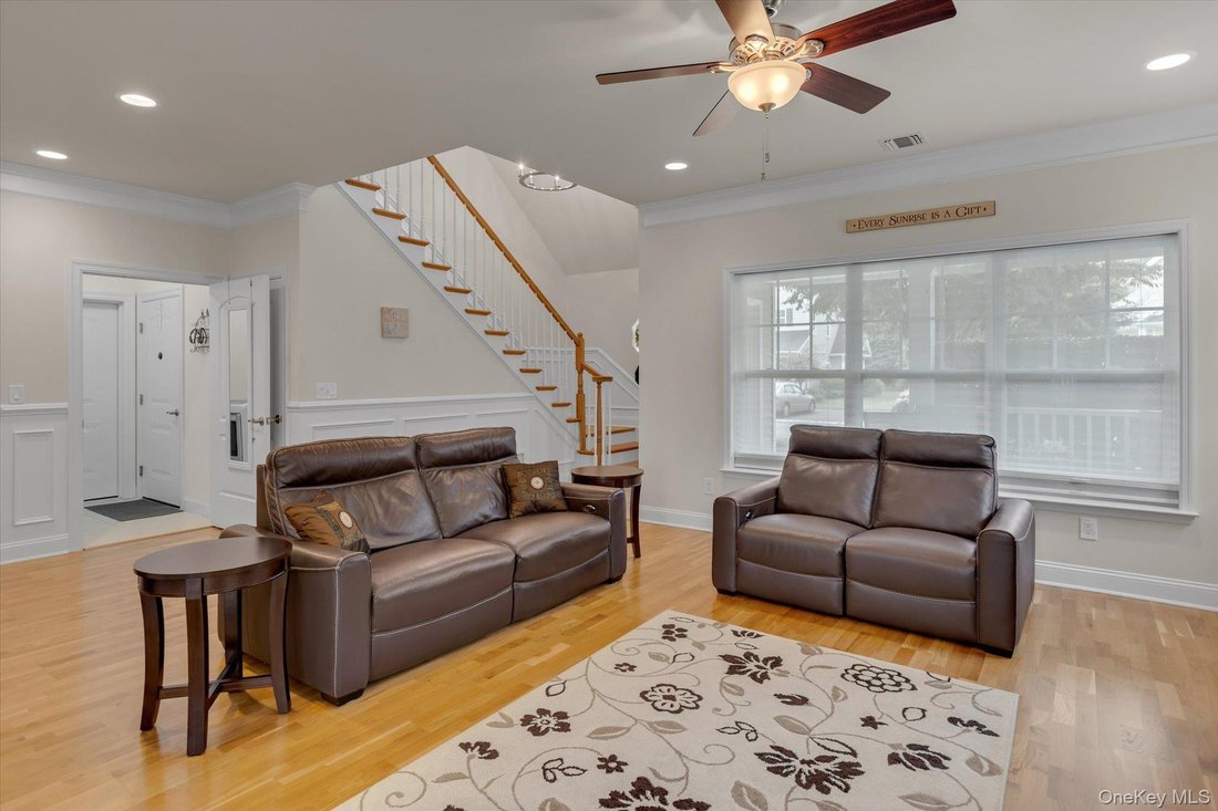Condo in Jamesport, New York, United States 3 - 18646747