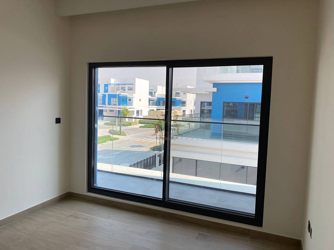 Townhouse in Al Hebiah 5, Al Hebiah, Dubai 4 - 18617464