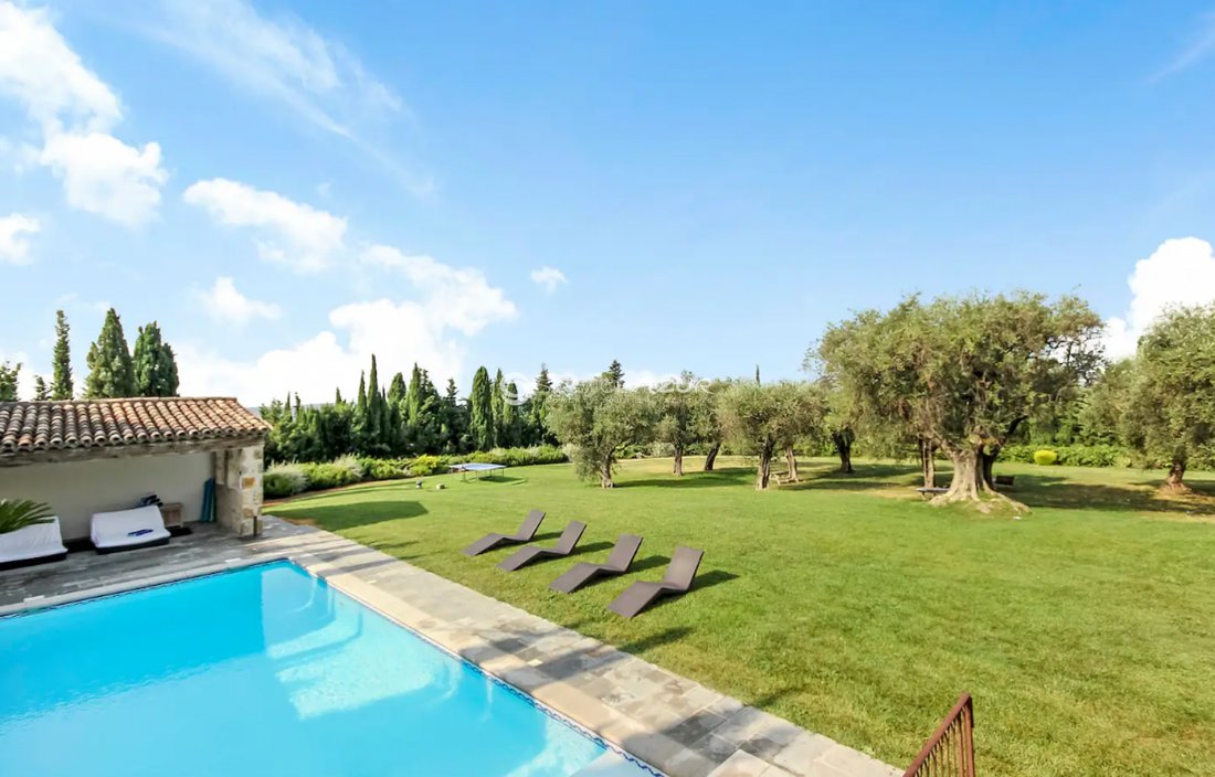 Villa in Grasse, Provence-Alpes-Côte d'Azur, France 4 - 18645148