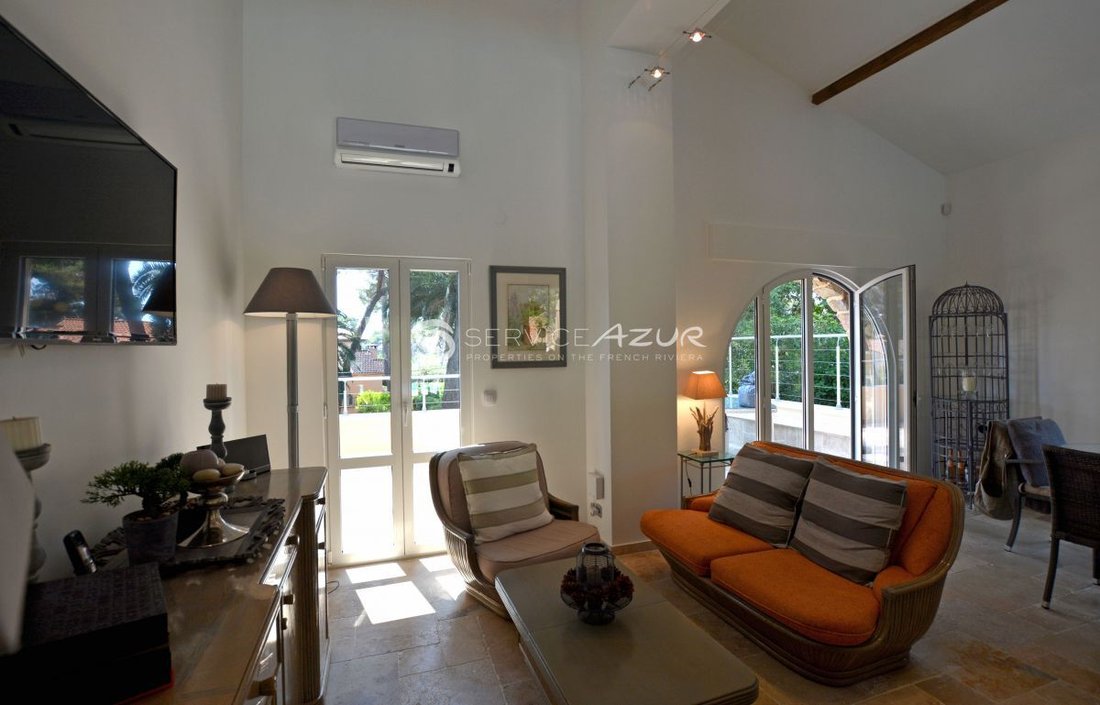Villa in Vieille Ville, Antibes, France 4 - 18644351
