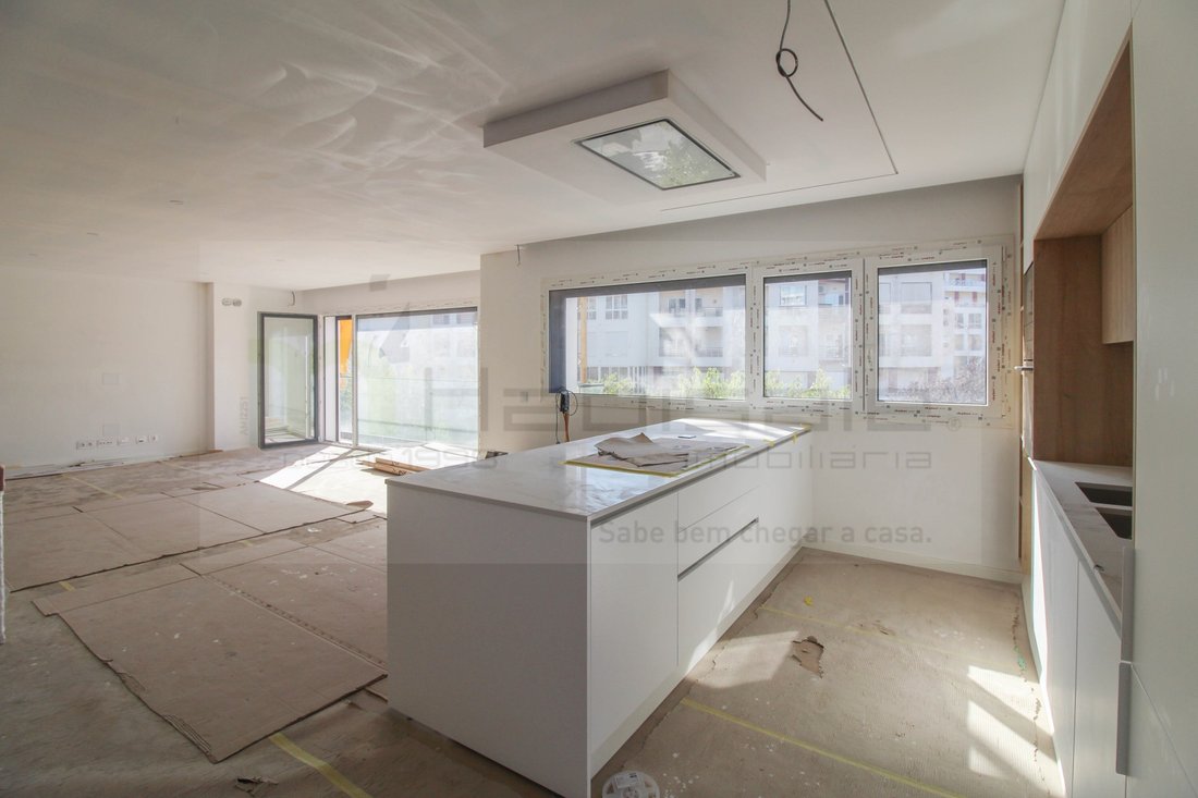 Apartment in Charneca de Caparica e Sobreda, Setubal, Portugal 4 - 18647628