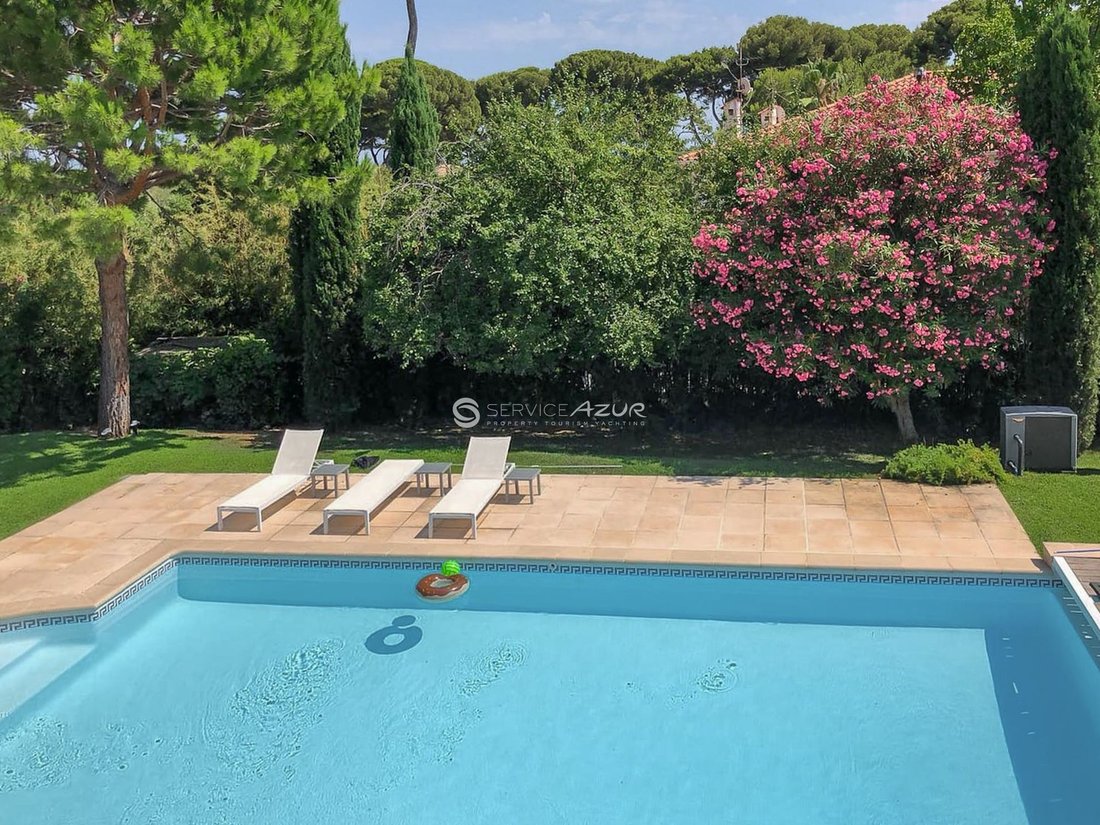Villa in Vieille Ville, Antibes, France 2 - 18644504