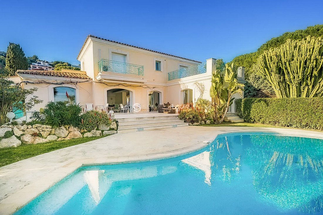 Villa in Centre, Vallauris, France 2 - 18644521