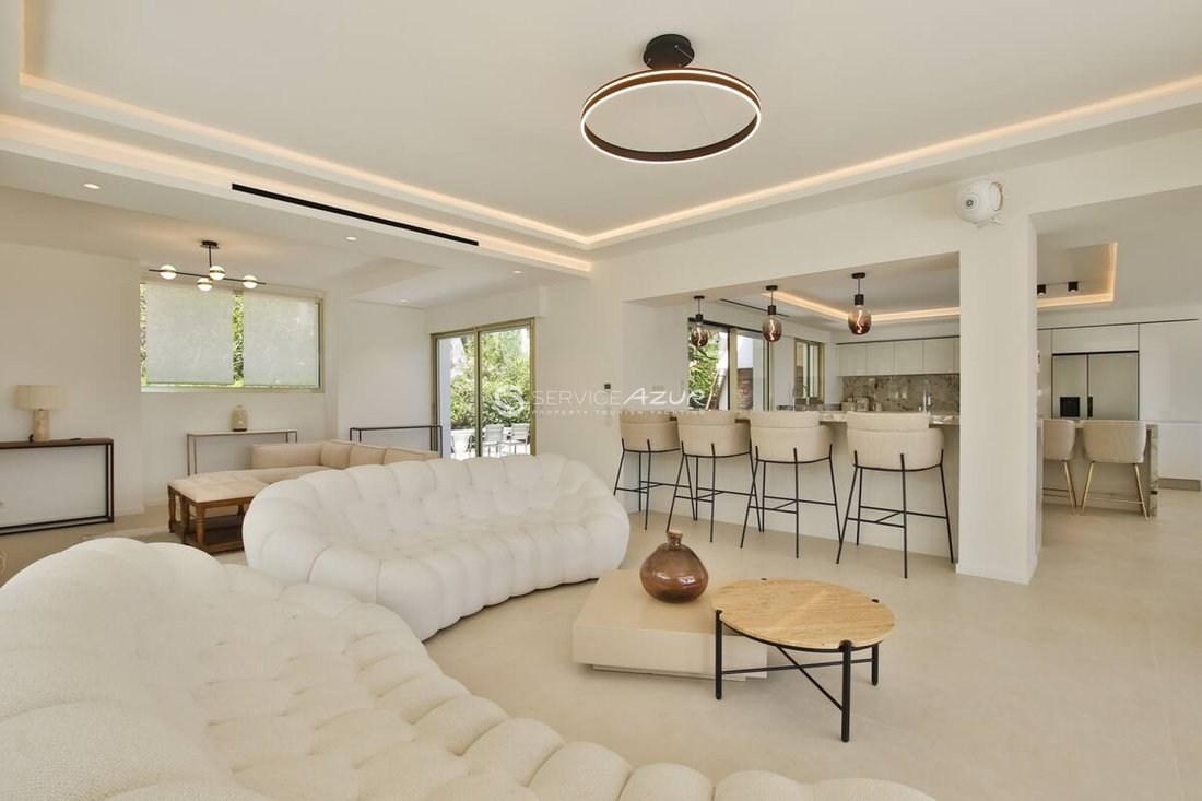 Villa in Vieille Ville, Antibes, France 3 - 18645294