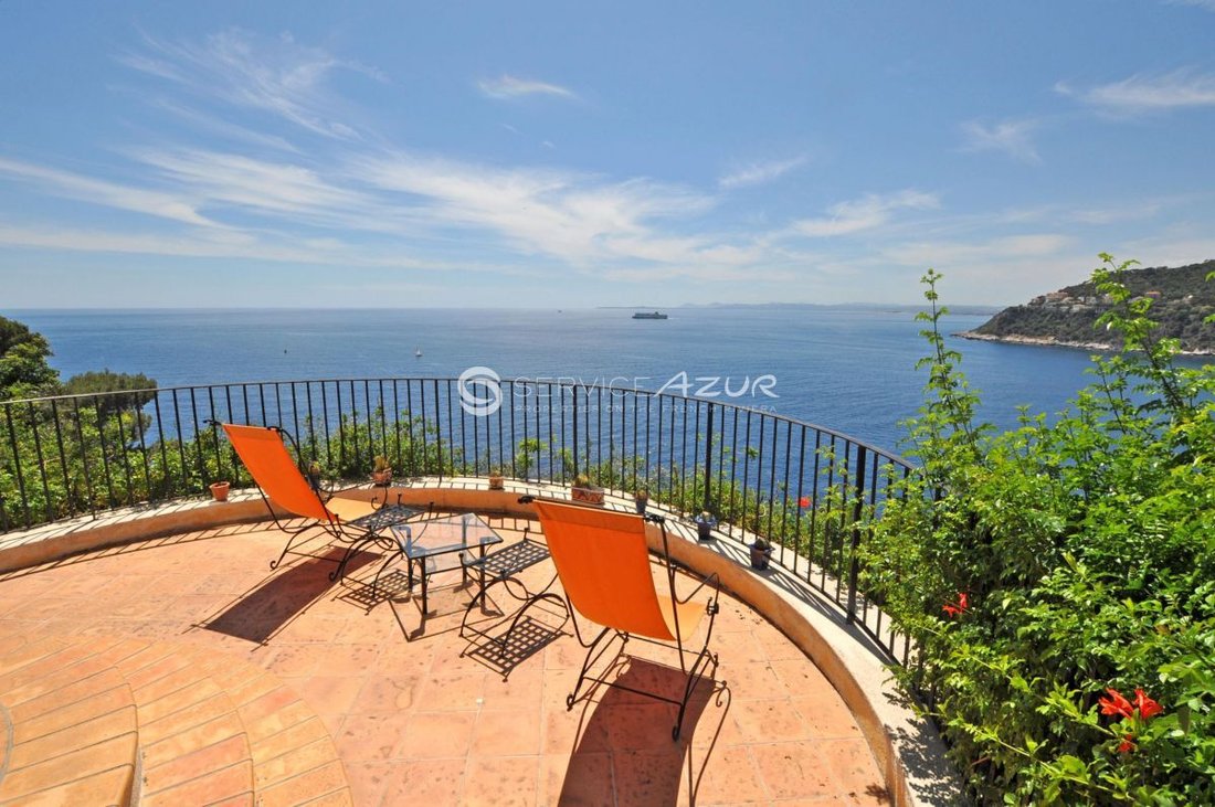 Villa in Saint-Jean-Cap-Ferrat, Provence-Alpes-Côte d'Azur, France 2 - 18644503