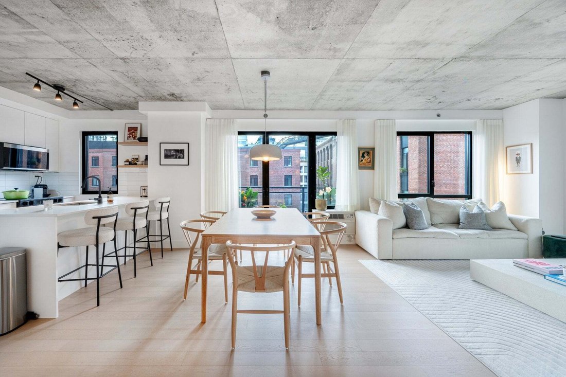 Condo in Montréal, Quebec, Canada 3 - 18644369