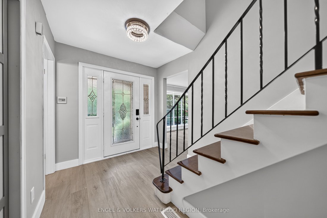 House in Waterloo, Ontario, Canada 4 - 18642598