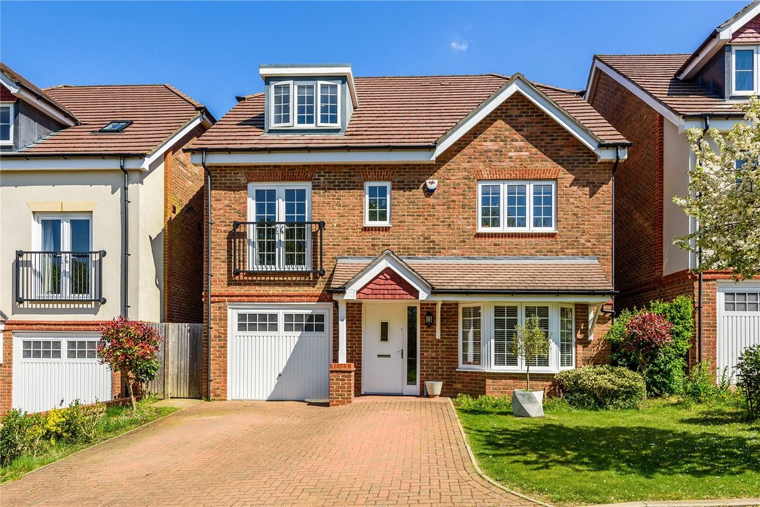 House in Brookwood, Woking, England 1 - 17486075