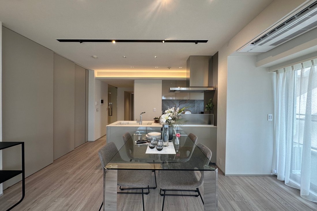 Condo in Minato City, Tokyo, Japan 2 - 18648631