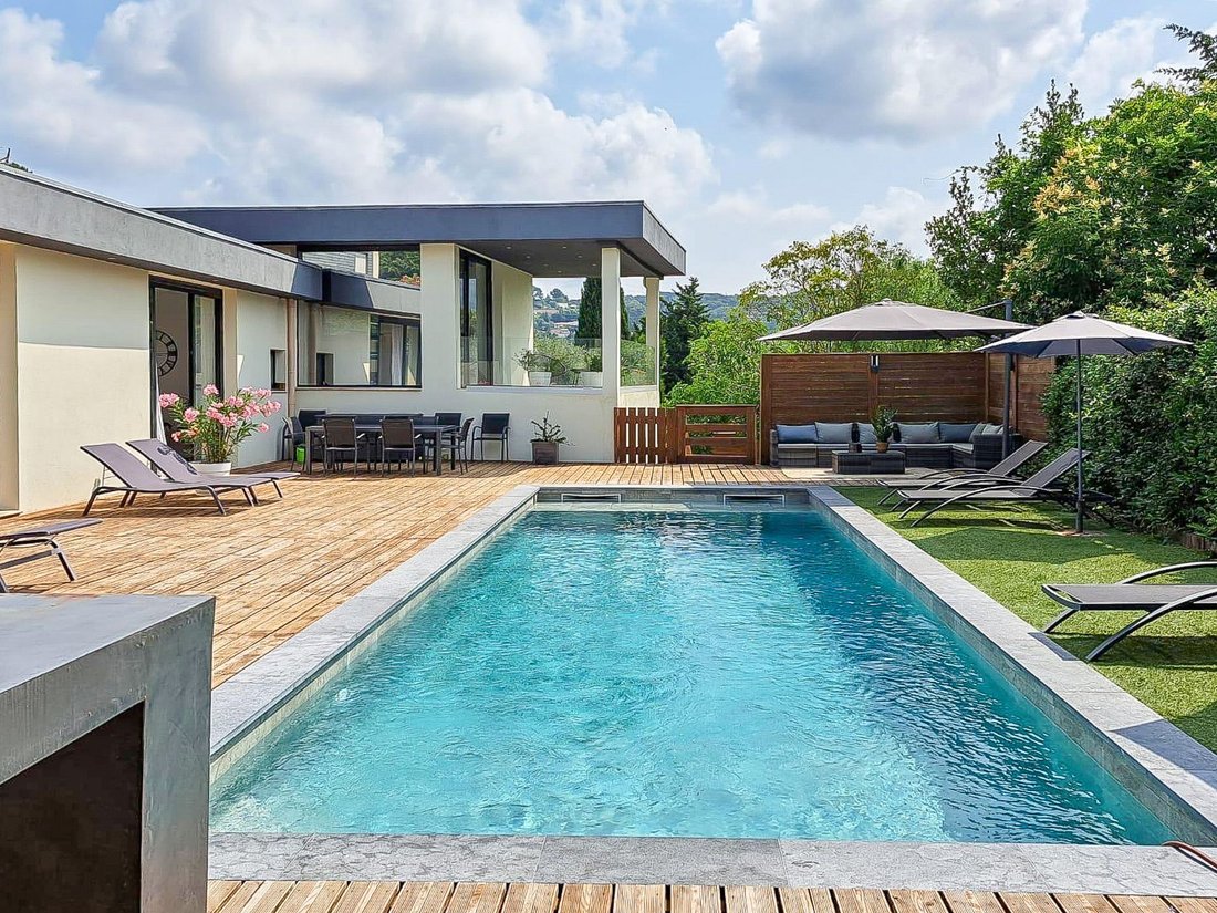 Villa in Mougins, Provence-Alpes-Côte d'Azur, France 1 - 18645160