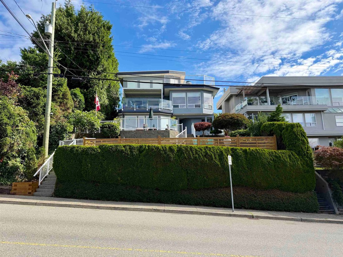 House in White Rock, British Columbia, Canada 1 - 18316719