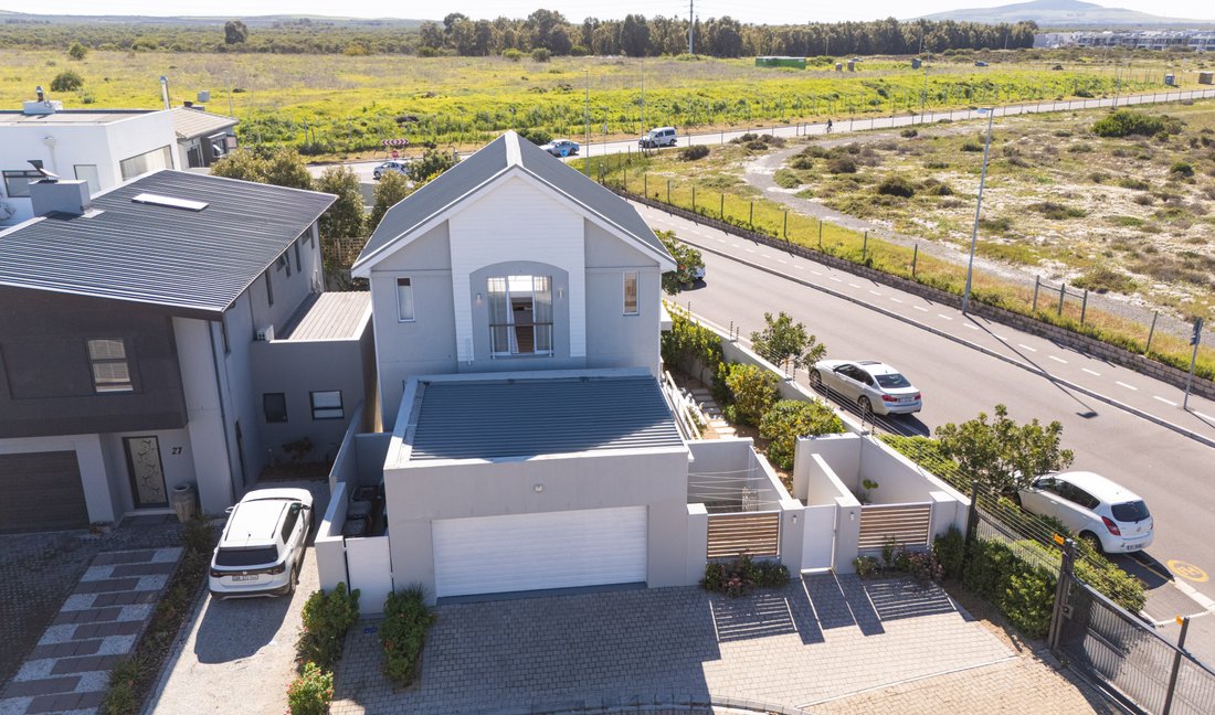 House in Cape Town, Western Cape, South Africa 3 - 18644767