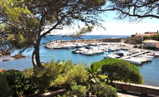 Villa in Les Issambres, Roquebrune-sur-Argens, France 1
