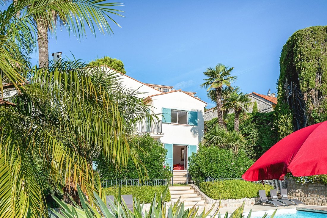 Villa in Saint-Jean-Cap-Ferrat, Provence-Alpes-Côte d'Azur, France 4 - 18645129