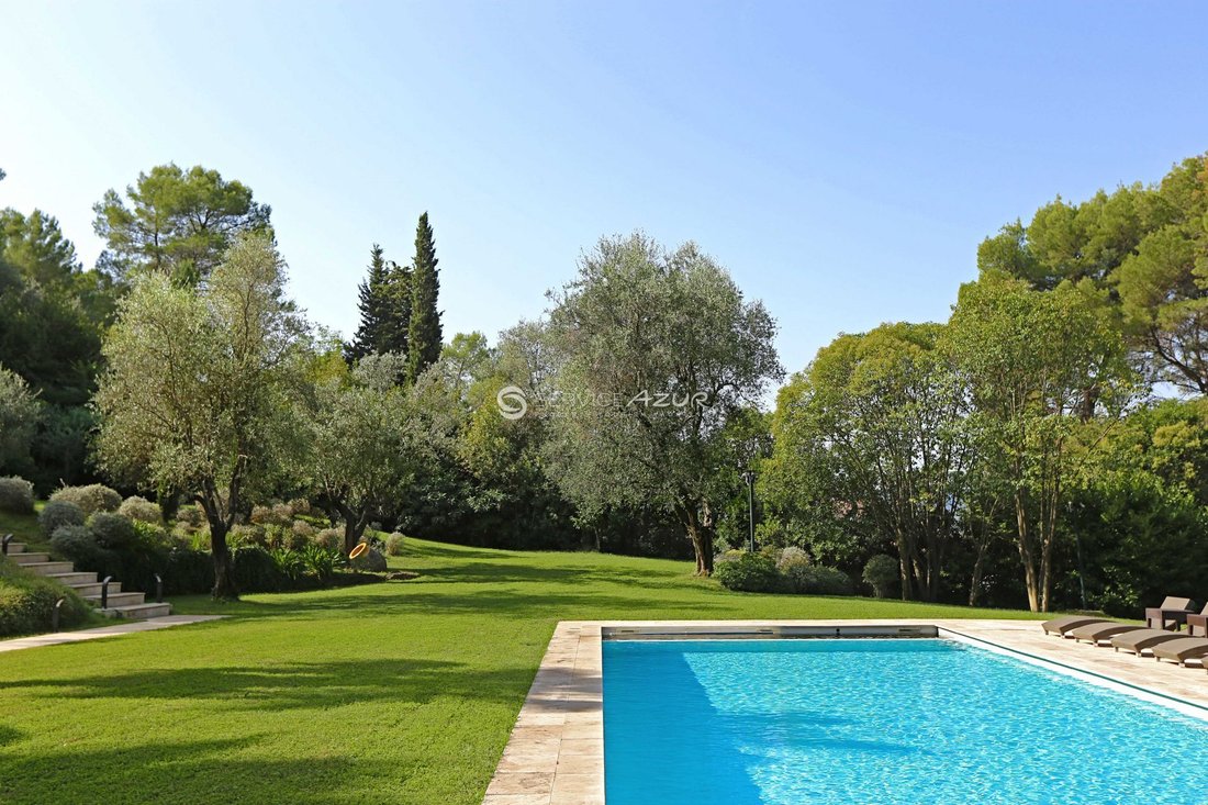 Villa in Mougins, Provence-Alpes-Côte d'Azur, France 3 - 18644979