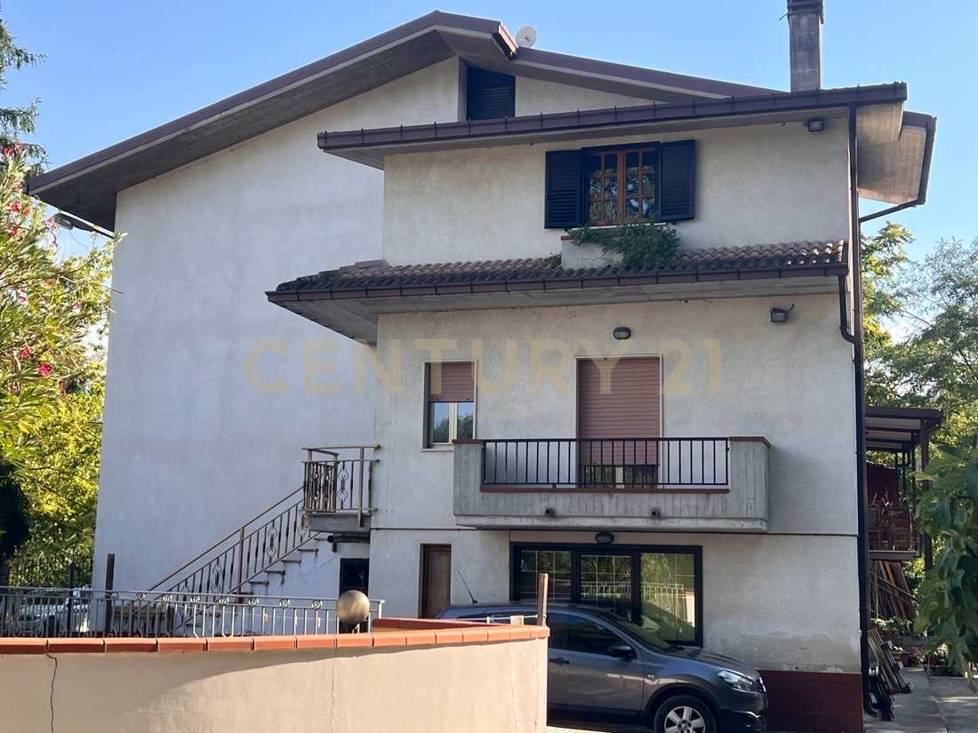 Villa in Montorio al Vomano, Abruzzo, Italy 2 - 18600327