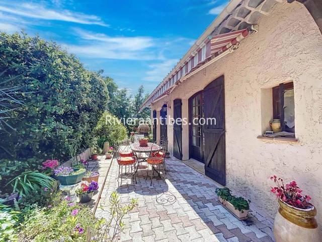 House in Cannes, Provence-Alpes-Côte d'Azur, France 3 - 15675454