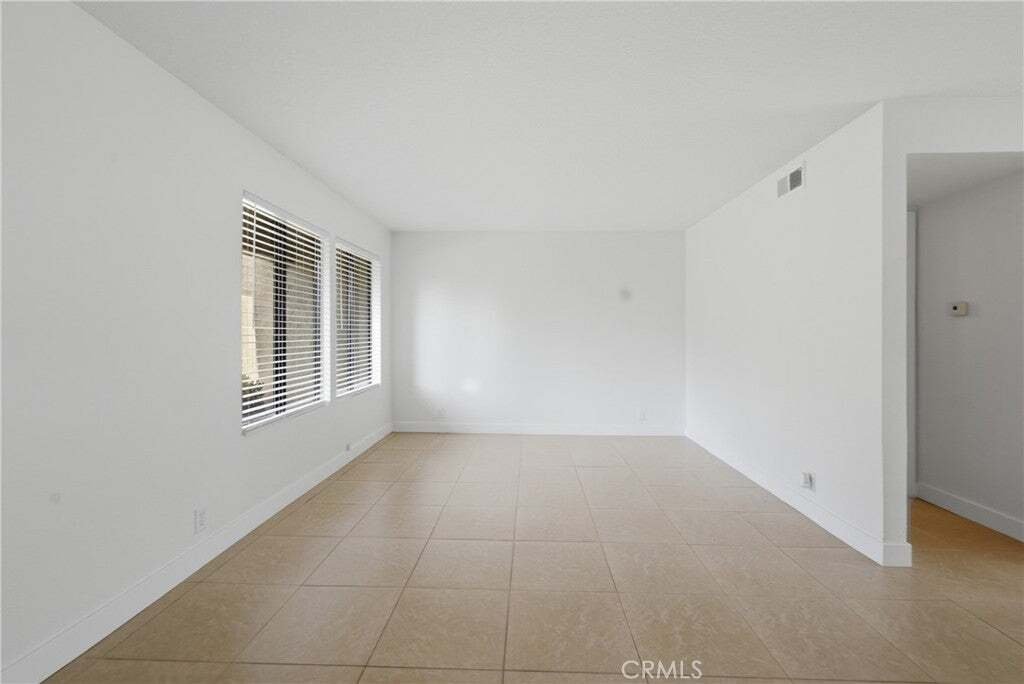 Townhouse in Stanton, California, United States 3 - 18648598