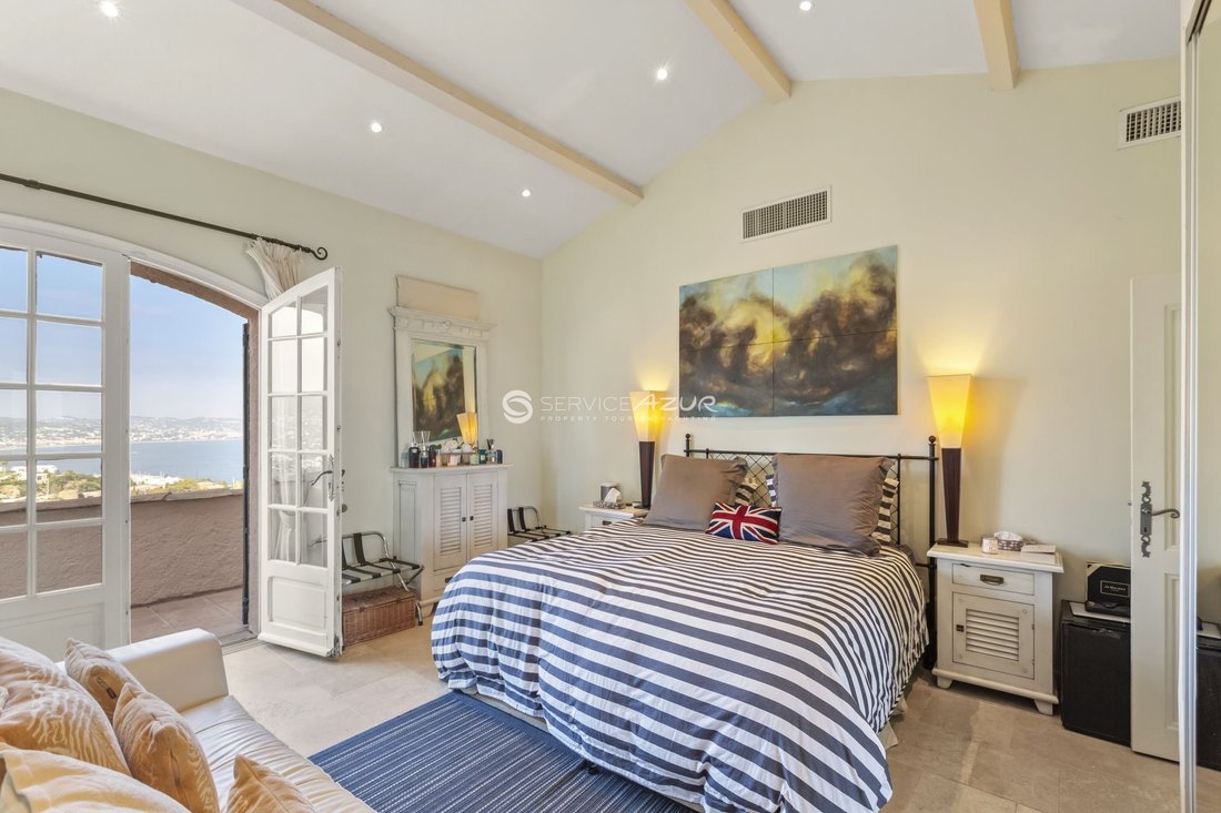 Villa in Théoule-sur-Mer, Provence-Alpes-Côte d'Azur, France 5 - 18645010