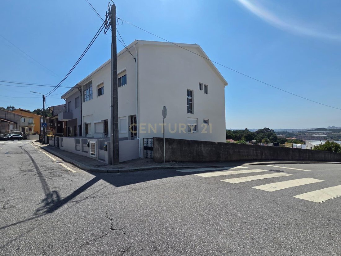 House in Fanzeres e Sao Pedro da Cova, Porto District, Portugal 1 - 17306334