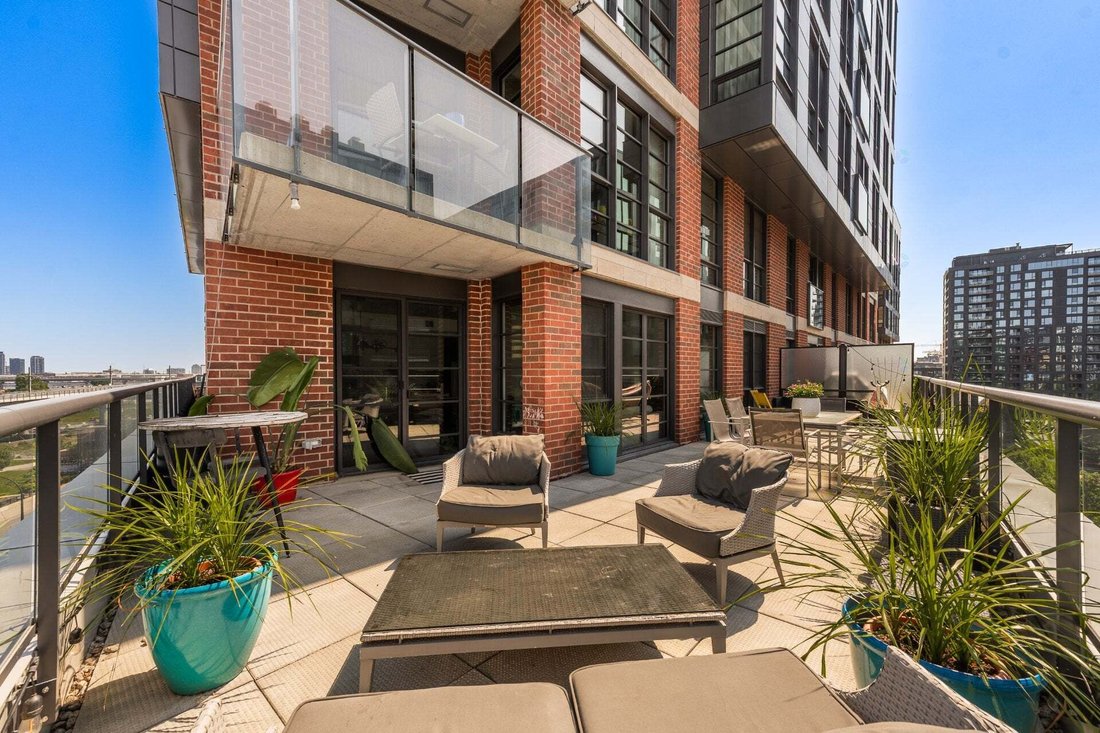 Condo in Montréal, Quebec, Canada 2 - 18643875