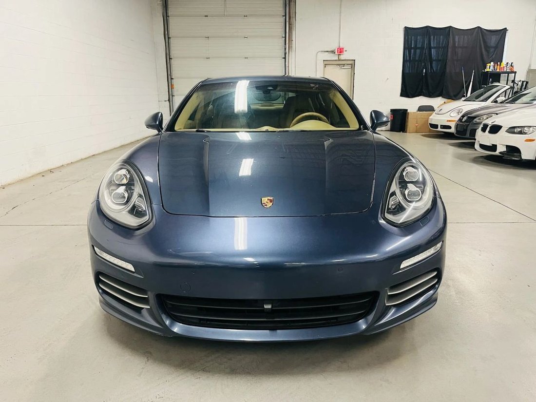 Sedan in Addison, IL, United States 3 - 18647882