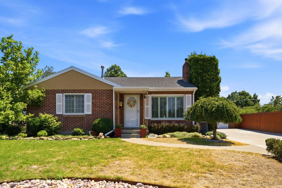 House in Cottonwood Heights, Utah, United States 1 - 18641830