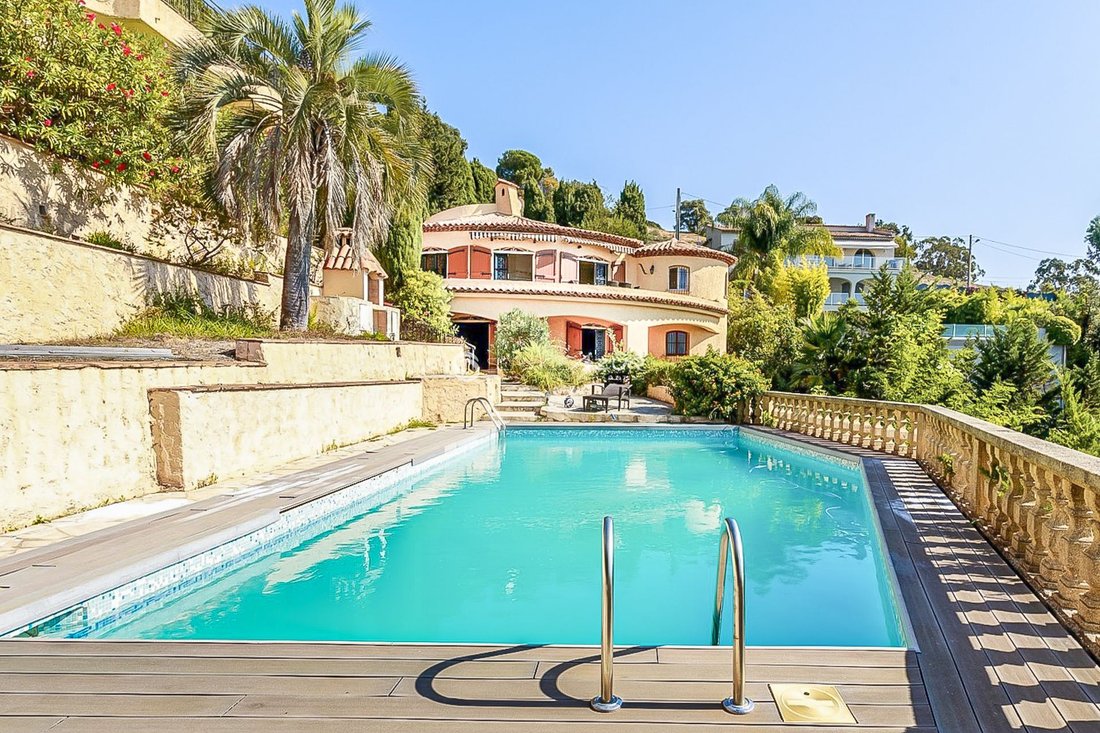 Villa in Cannes, Provence-Alpes-Côte d'Azur, France 3 - 18645087