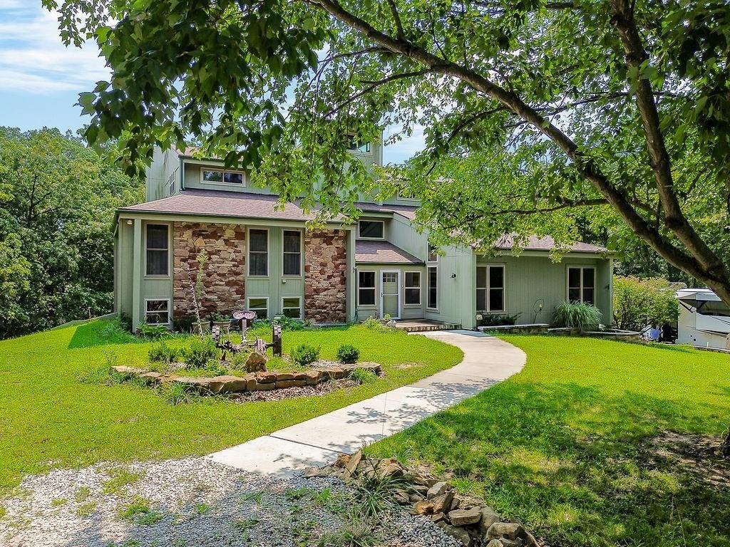 House in Odessa, Missouri, United States 3 - 18646931