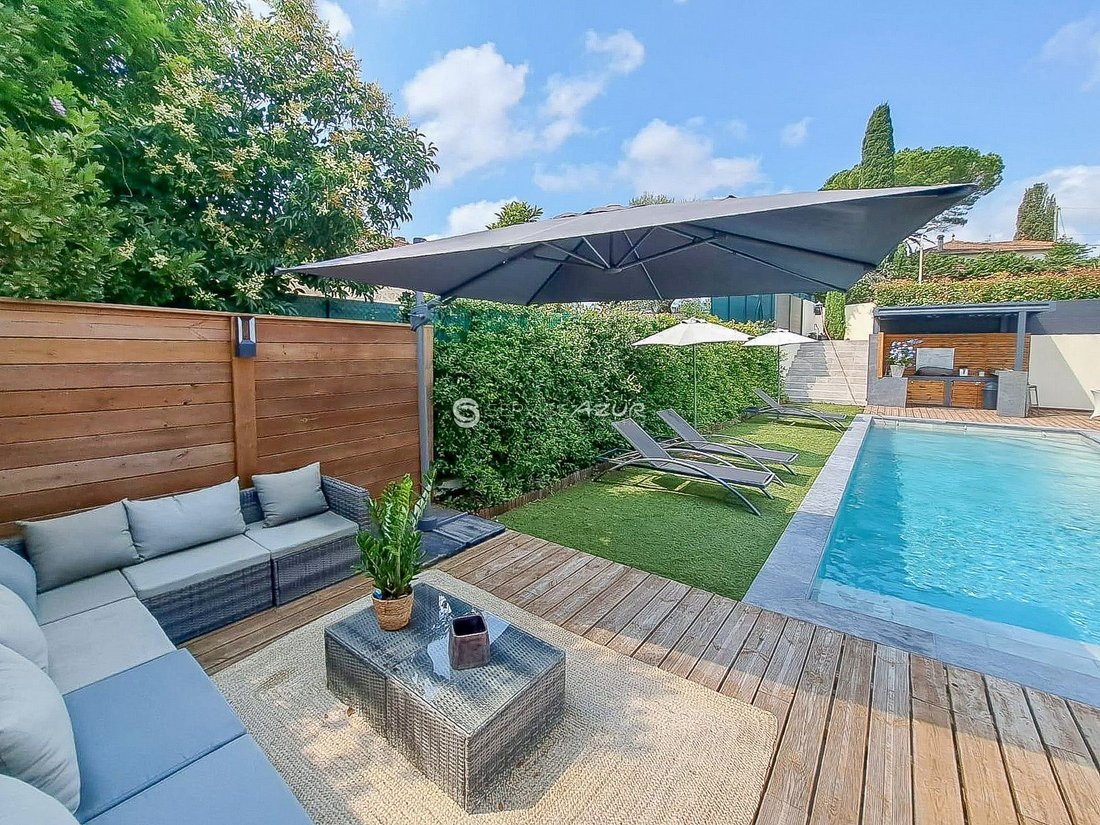 Villa in Mougins, Provence-Alpes-Côte d'Azur, France 2 - 18645160