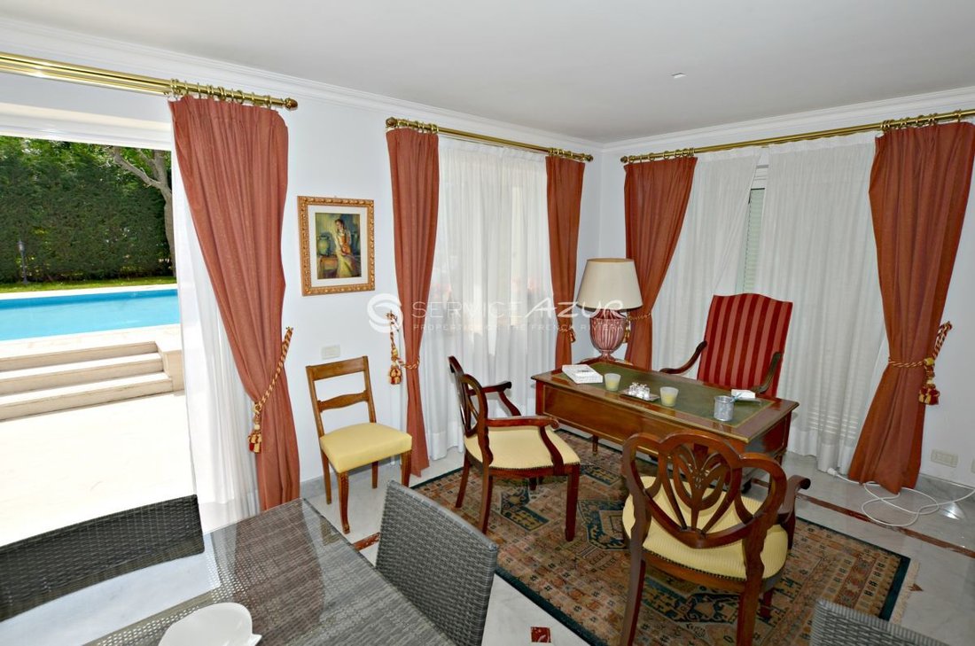Villa in Saint-Jean-Cap-Ferrat, Provence-Alpes-Côte d'Azur, France 4 - 18644763