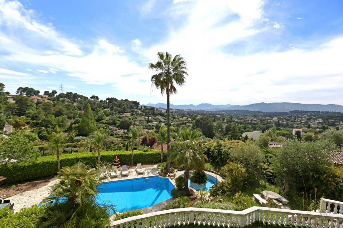 Villa in Mougins, Provence-Alpes-Côte d'Azur, France 1 - 18644966