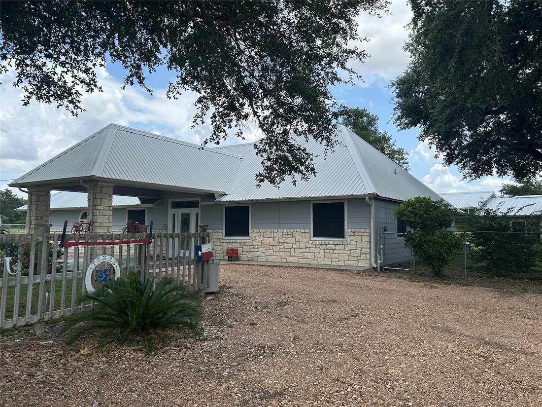 House in Ledbetter, Texas, United States 1 - 18647161