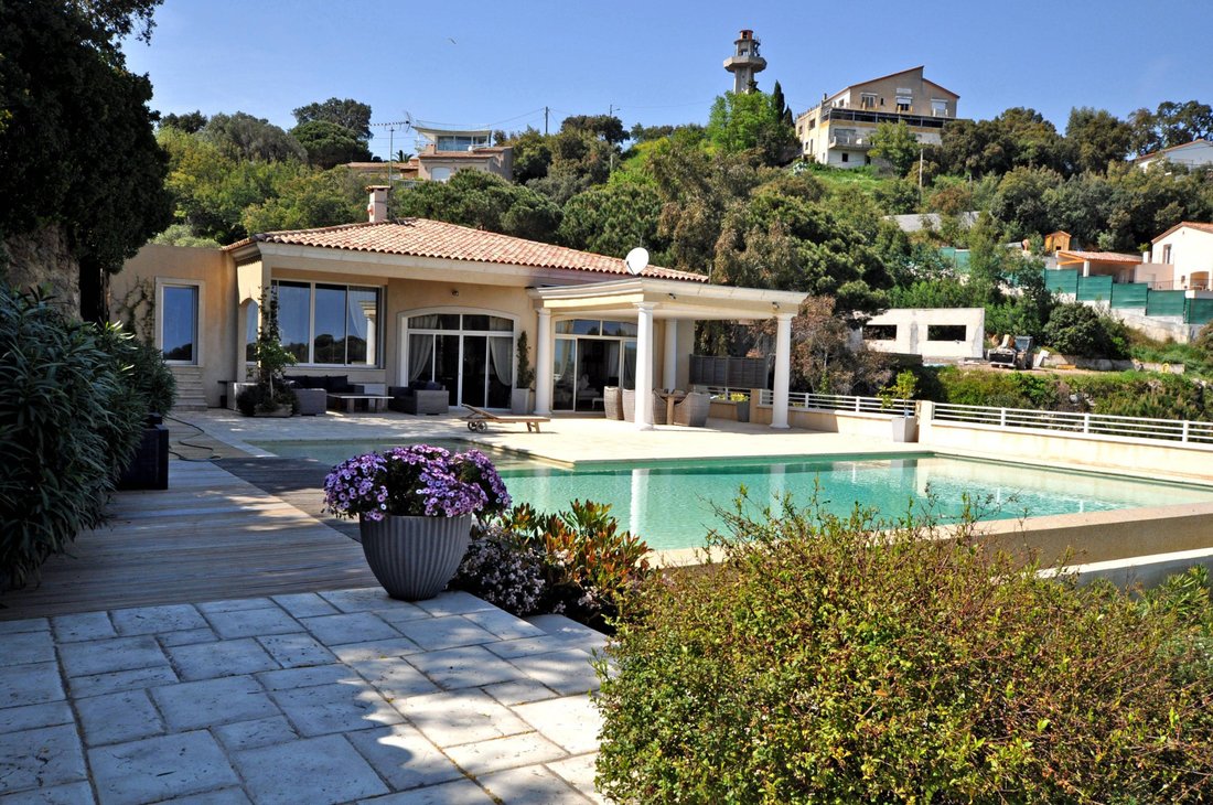 Villa in Cannes, Provence-Alpes-Côte d'Azur, France 1 - 18644206