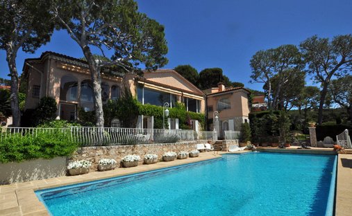Villa in Saint-Jean-Cap-Ferrat, Provence-Alpes-Côte d'Azur, France 1