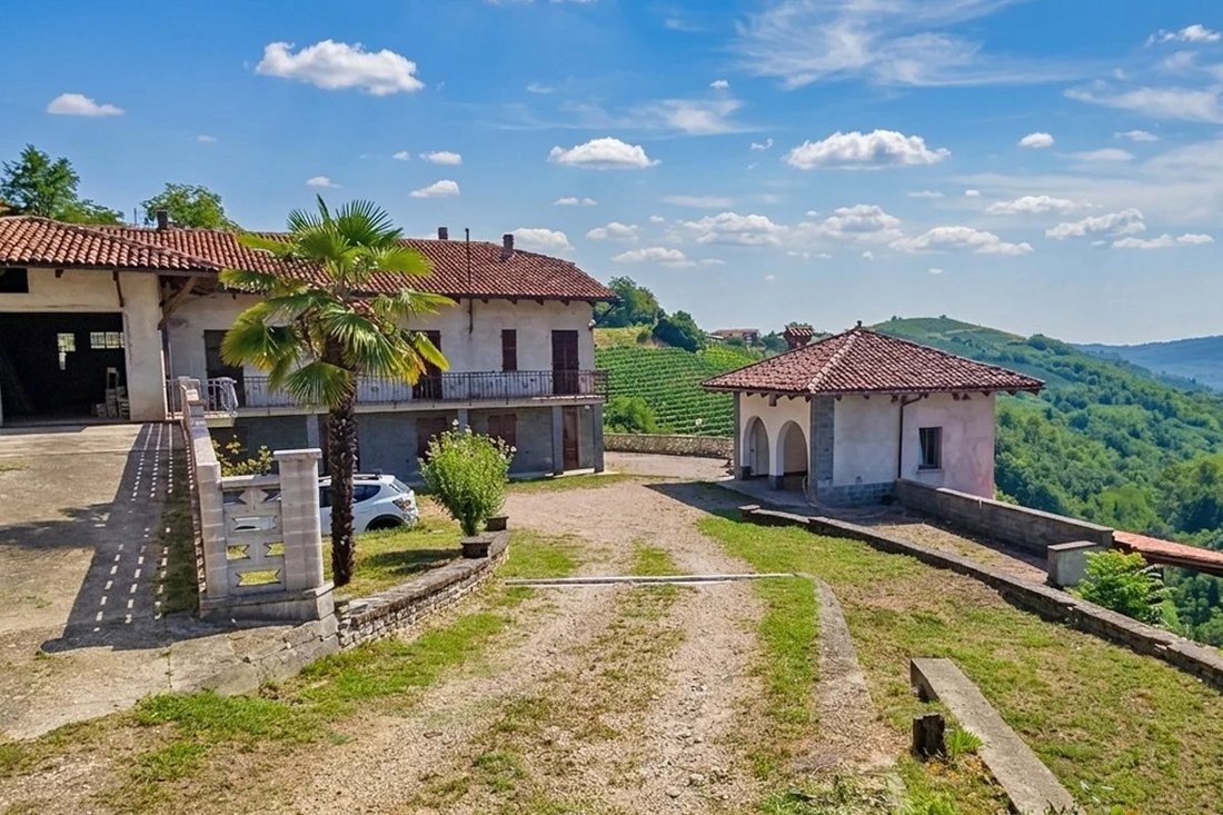 Country House in Mango, Piedmont, Piedmont, Italy 2 - 18644213