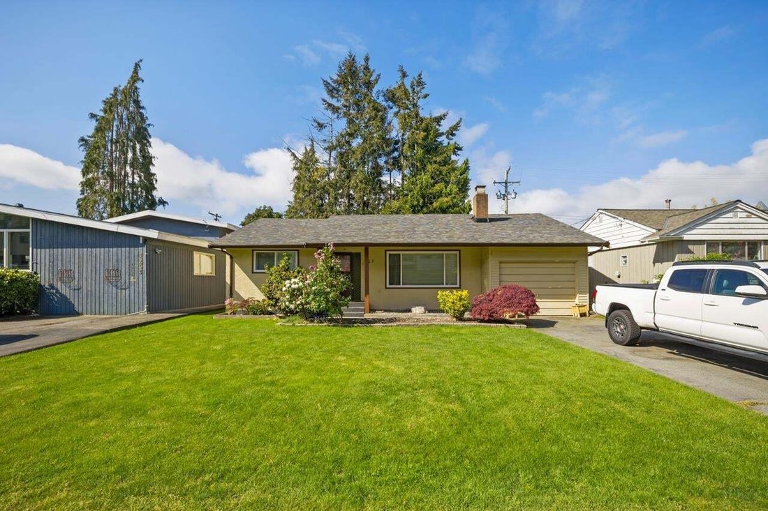 House in Delta, British Columbia, Canada 2 - 18643142
