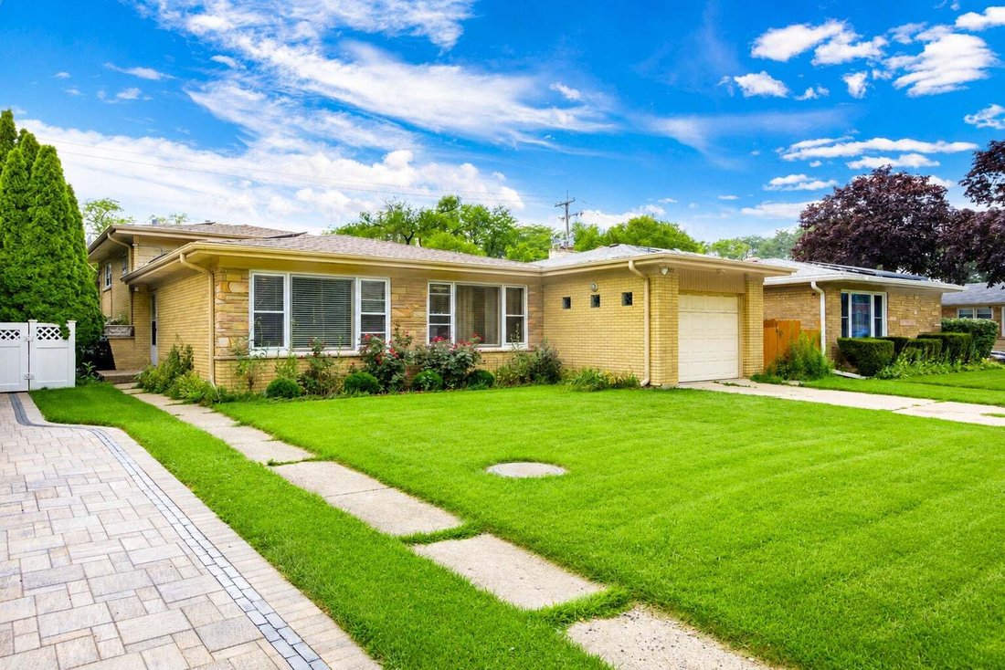 House in Skokie, Illinois, United States 1 - 18638079