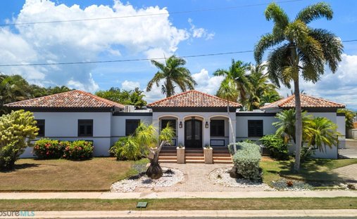 House in Vega Alta, Vega Alta, Puerto Rico 1